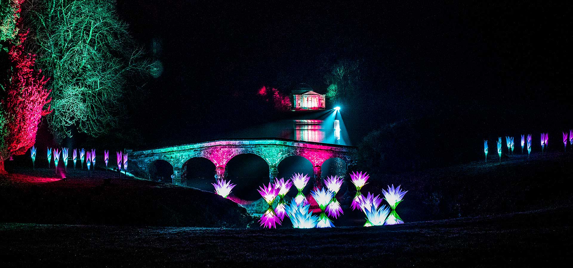 Discover the Magic of Christmas at Stourhead insidewiltshire